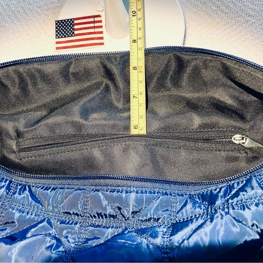 Quilted Puffer Navy Tote Bag - Picture 10 of 11